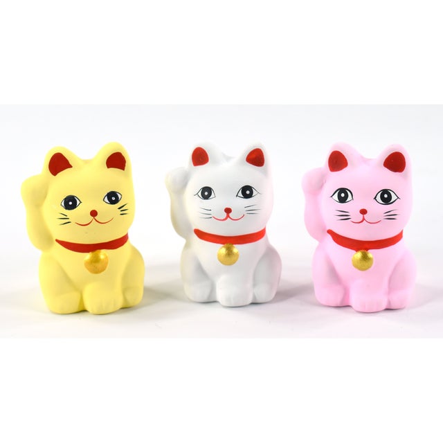 MANEKI NEKO - BECKONING LUCKY CATS | Itadakimasu Hawaii